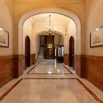 Large&beautiful apartment 4min from Passeig de Gràcia