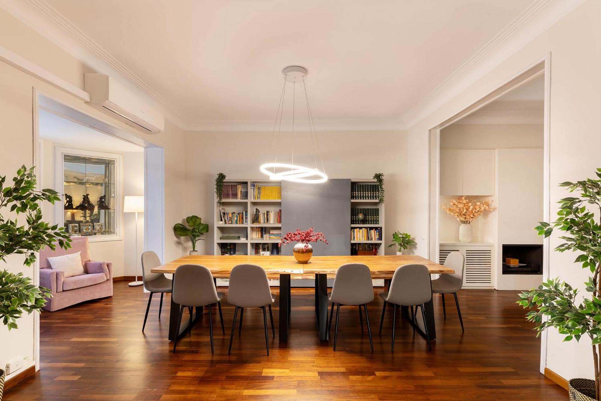 Large&beautiful 4min From Passeig De Gràcia *